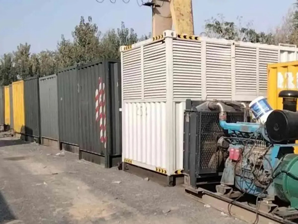 阳城200KW柴油发电机机组每小时油耗是多少?